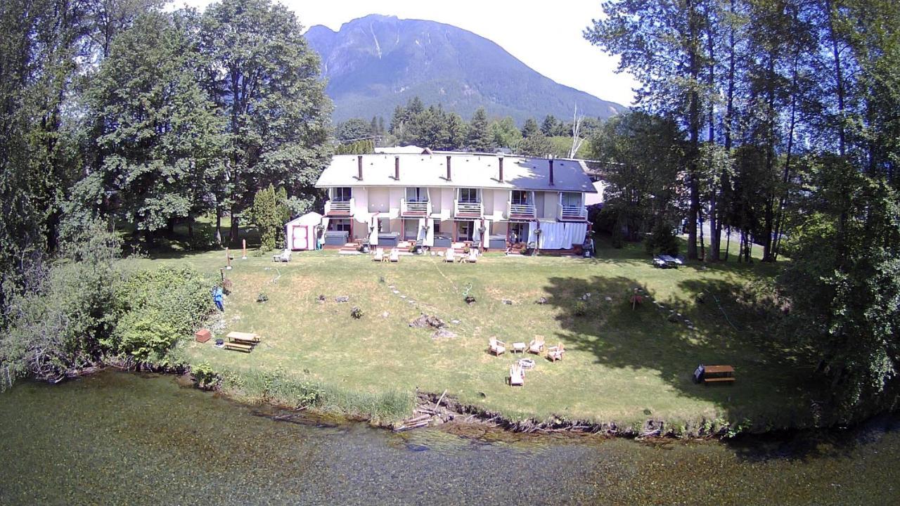 Moon River #3 North Bend